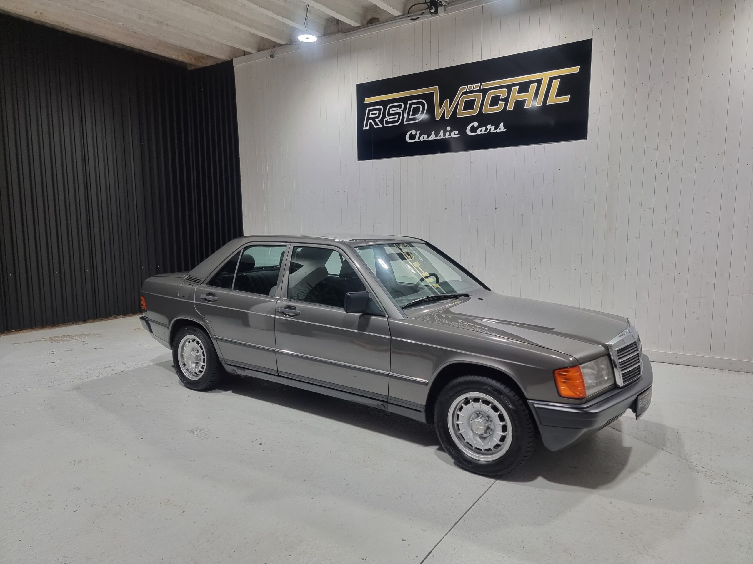 Mercedes 190 2.0 8.990 €